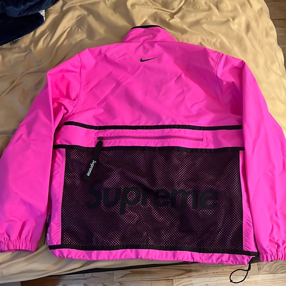 Supreme women’s pink wind breaker